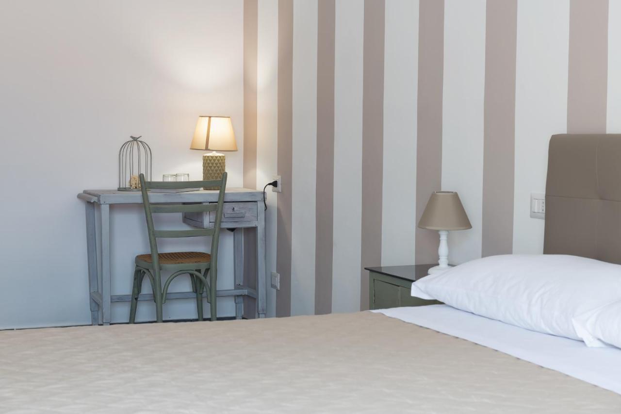 B&B Vicolo Garibaldi Valguarnera Caropepe ภายนอก รูปภาพ