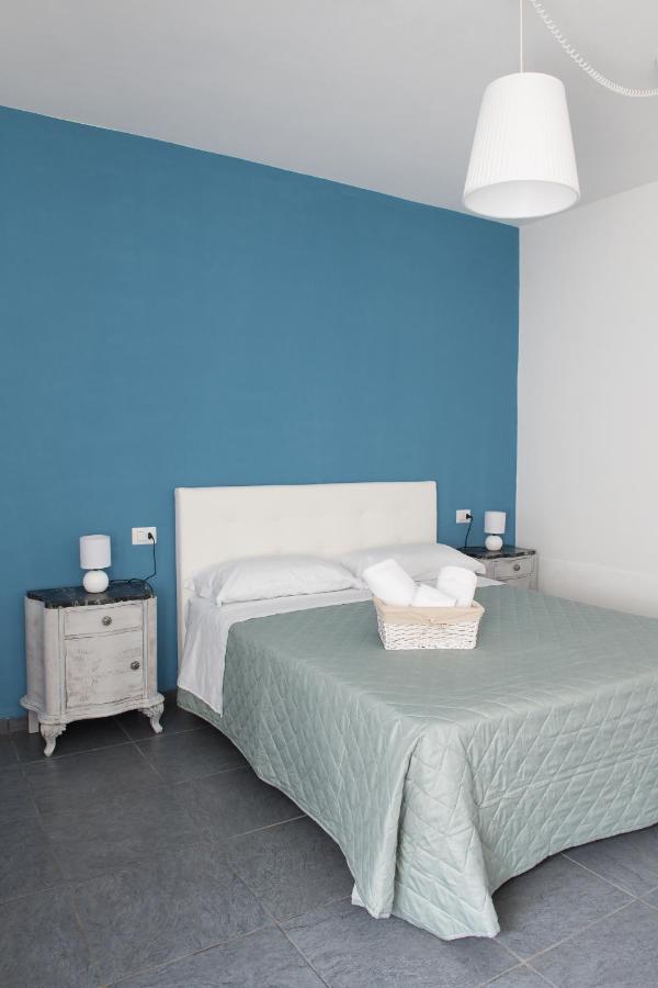 B&B Vicolo Garibaldi Valguarnera Caropepe ภายนอก รูปภาพ
